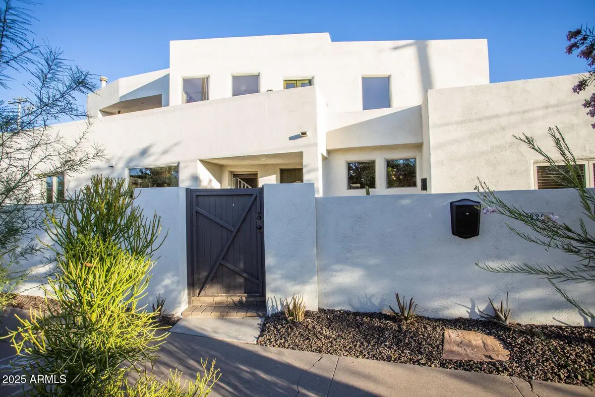 2257 N 16th Avenue, Phoenix, AZ 85007 - Image #1