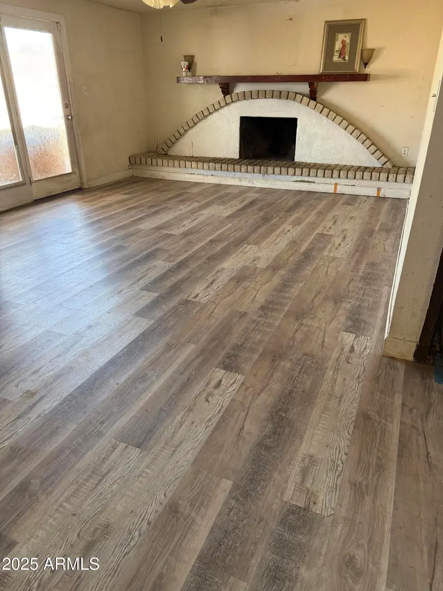 5926 W Hubbell Street, Phoenix, AZ 85035 - Image #2