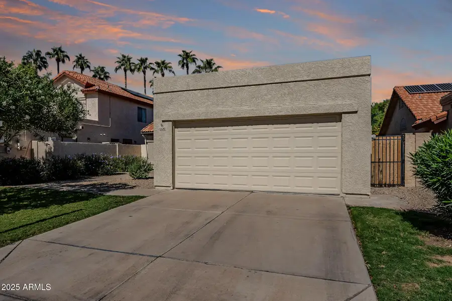 1226 W Pacific Drive, Gilbert, AZ 85233 - Image #2
