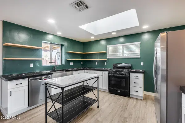 2232 W San Miguel Avenue, Phoenix, AZ 85015