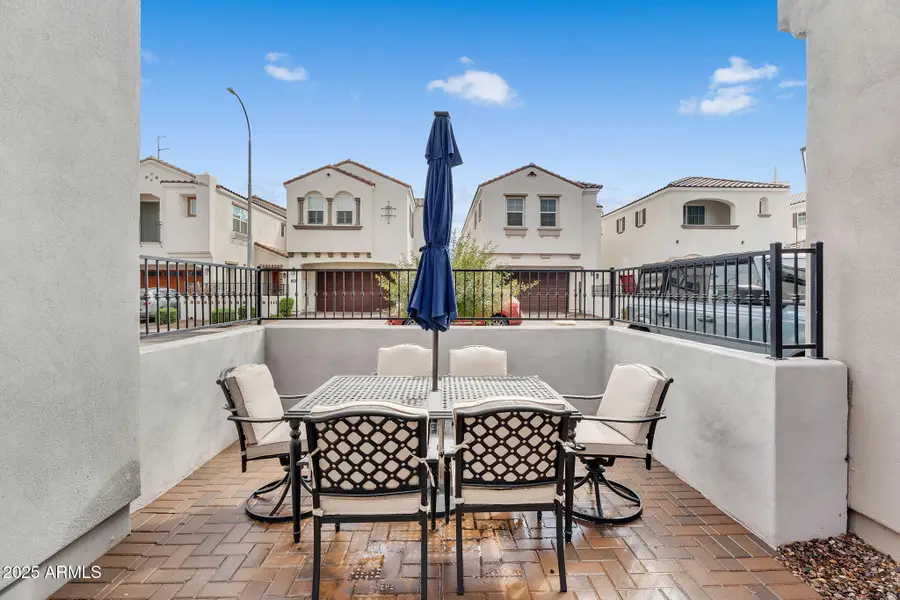 274 E Raleigh Drive, Chandler, AZ 85286 - Image #3