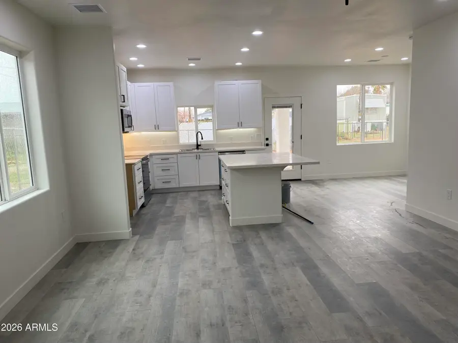 2815 E Leroy Avenue, New Kingman Butler, AZ 86409 - #3