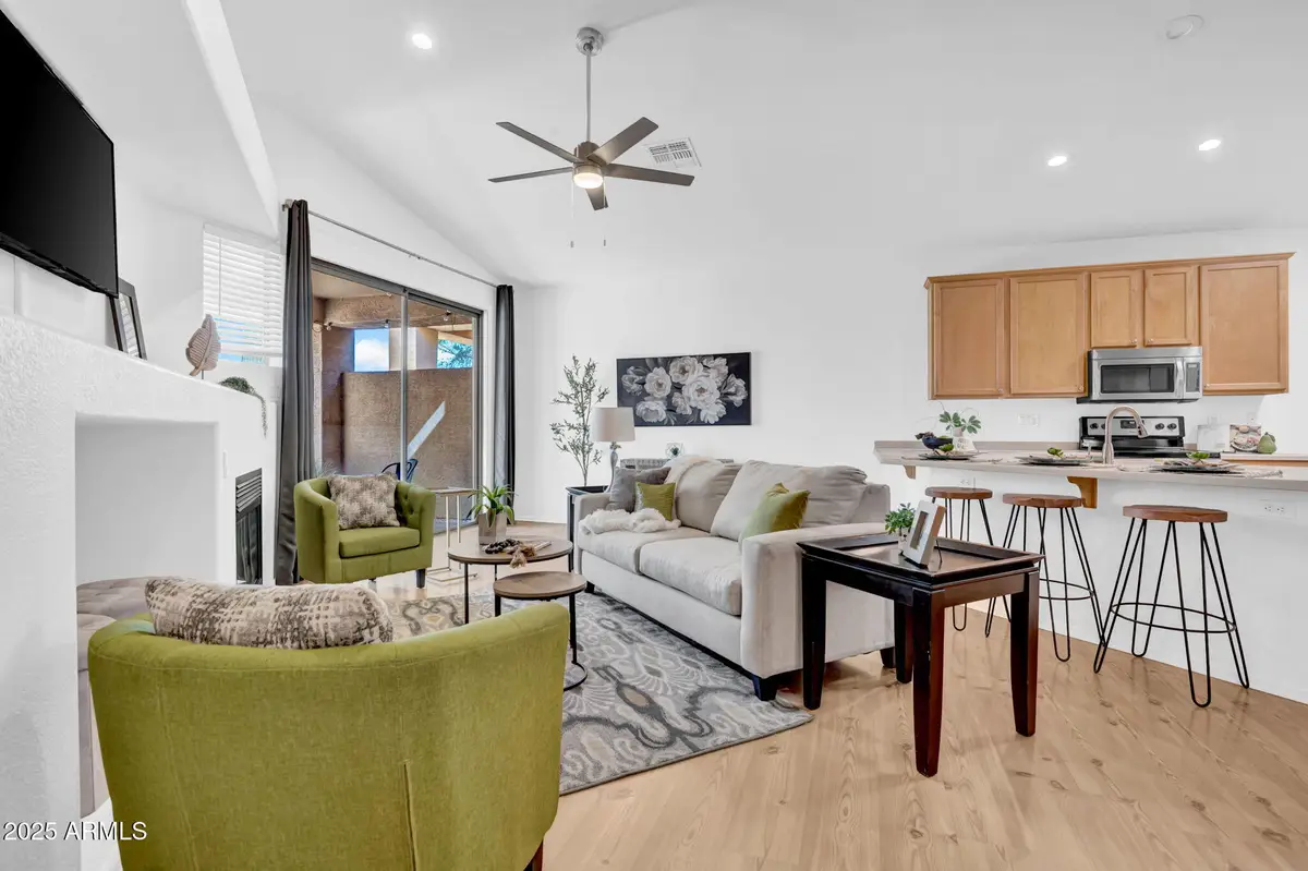 3252 E Maldonado Drive, Phoenix, AZ 85042 - Image #1