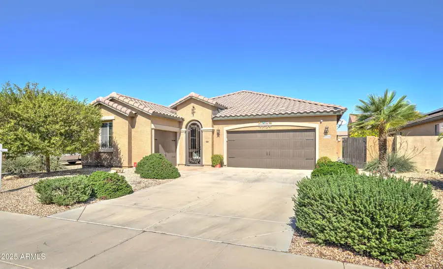 16140 W Almeria Road, Goodyear, AZ 85395 - Image #2
