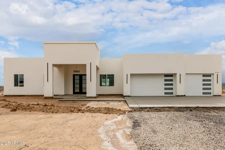 37911 W Rancho Drive, Tonopah, AZ 85354 - Image #2