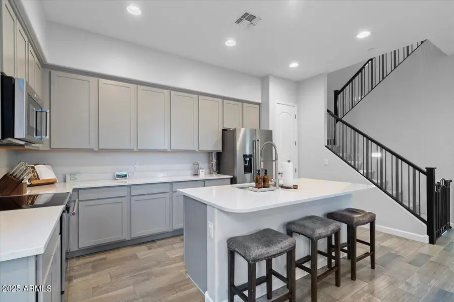 3041 N 37th Way, Phoenix, AZ 85018 - Image #3