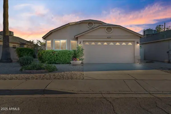 3005 E Siesta Lane, Phoenix, AZ 85050