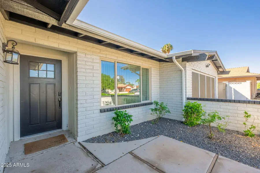 2811 W Rosewood Drive, Chandler, AZ 85224 - Image #2