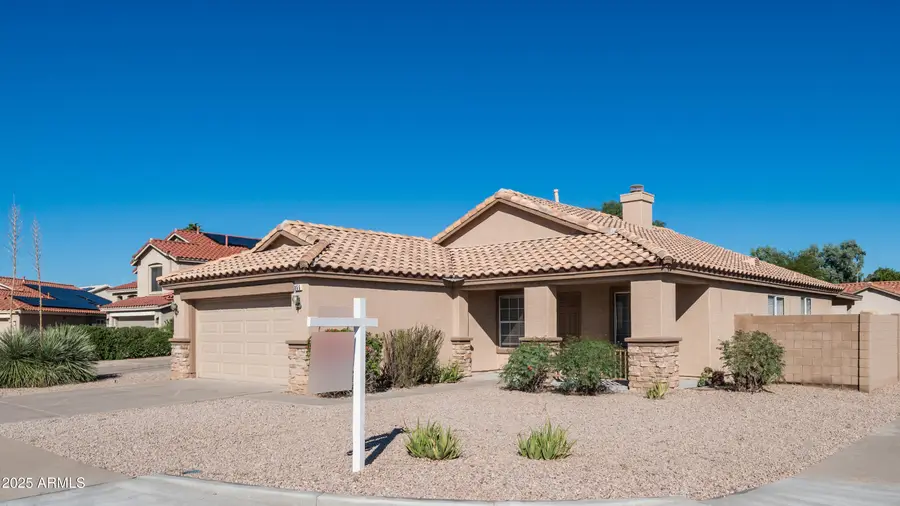 855 N Ithica Court, Chandler, AZ 85225 - Image #2