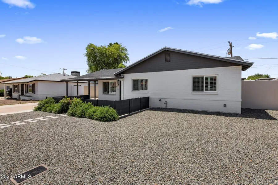 7707 E Earll Drive, Scottsdale, AZ 85251 - Image #2