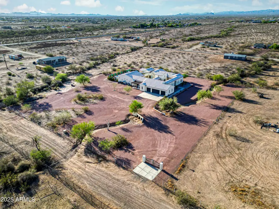 21736 W Desert Mirage Drive, Wittmann, AZ 85361 - Image #3