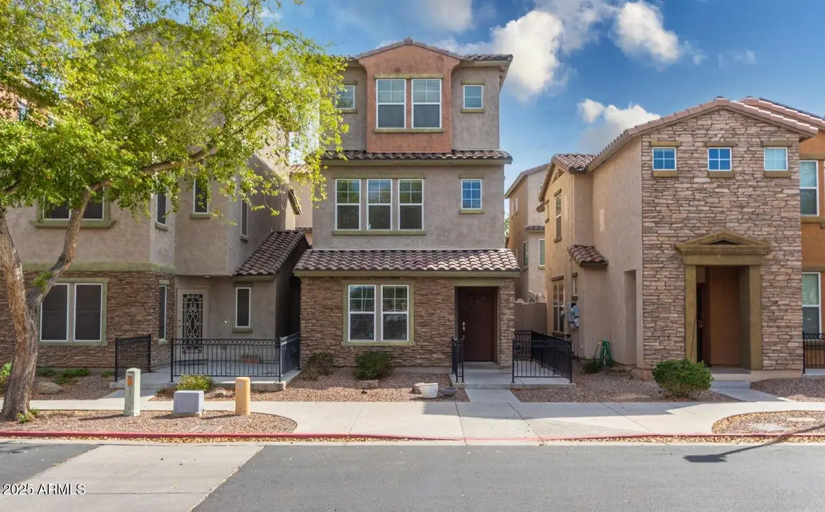 2017 N 78th Drive, Phoenix, AZ 85035 - Image #1