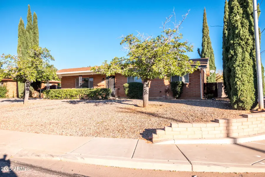 597 Hegge Drive, Sierra Vista, AZ 85635 - Image #3