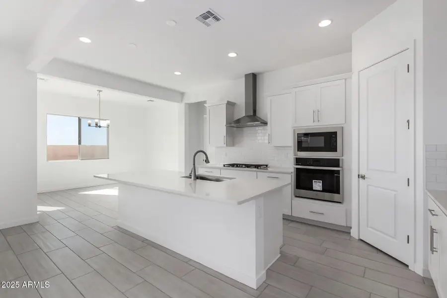 18167 W Watkins Street, Goodyear, AZ 85338 - Image #2