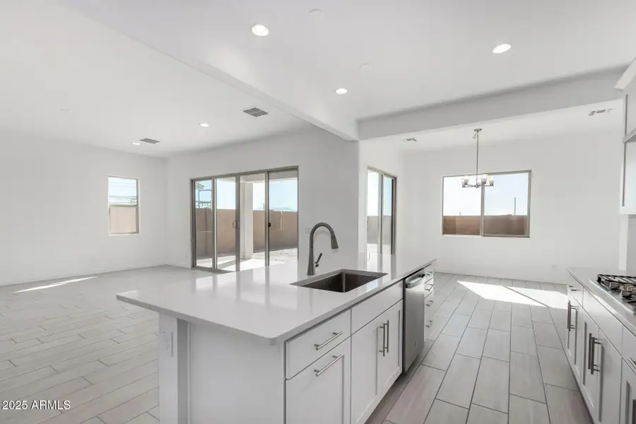 18167 W Watkins Street, Goodyear, AZ 85338 - Image #3