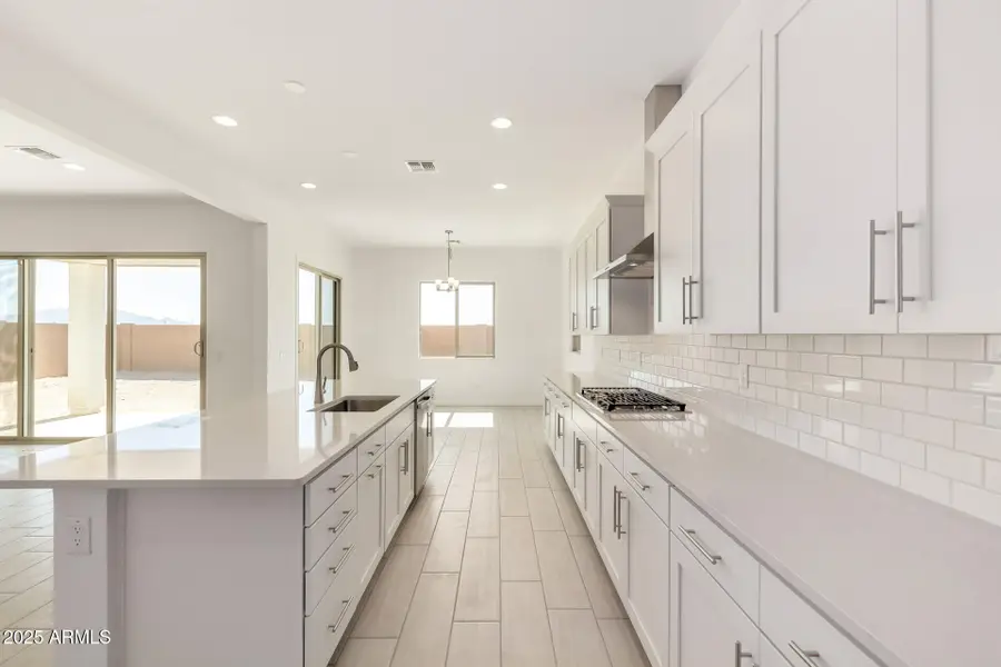 18173 W Watkins Street, Goodyear, AZ 85338 - Image #3