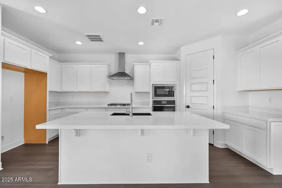 9222 S 169th Drive, Goodyear, AZ 85338 - Image #3