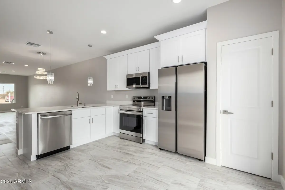 3170 W Caballero Drive, Eloy, AZ 85131 - Image #1