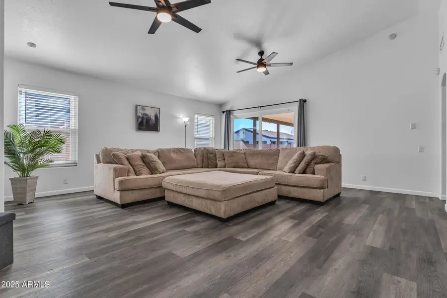 3001 W Augusta Avenue, Phoenix, AZ 85051 - Image #2