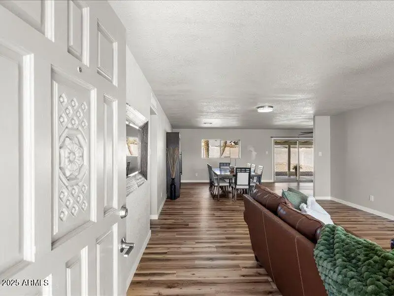 4126 W Mescal Street, Phoenix, AZ 85029 - Image #2