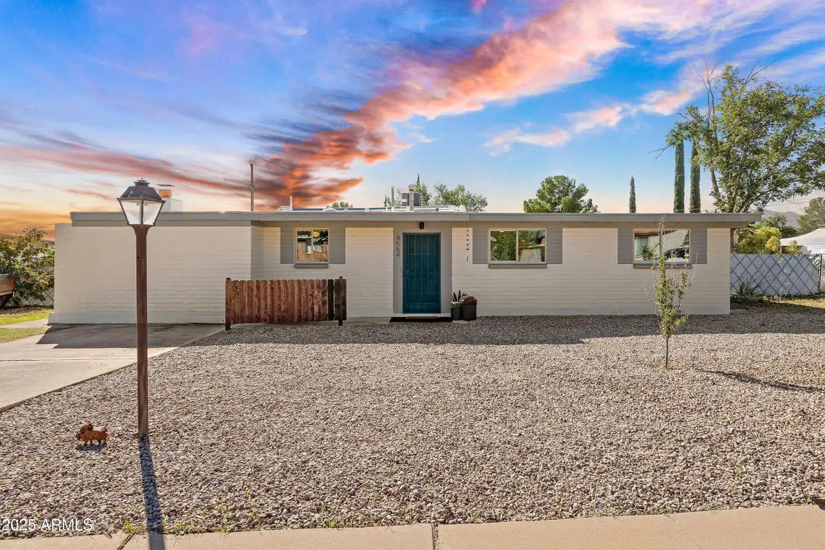 4564 Aspen Drive, Sierra Vista, AZ 85635 - Image #1