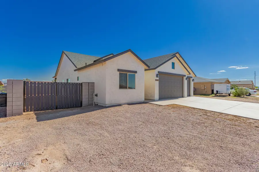 15901 S Bentley Drive, Arizona City, AZ 85123 - Image #2