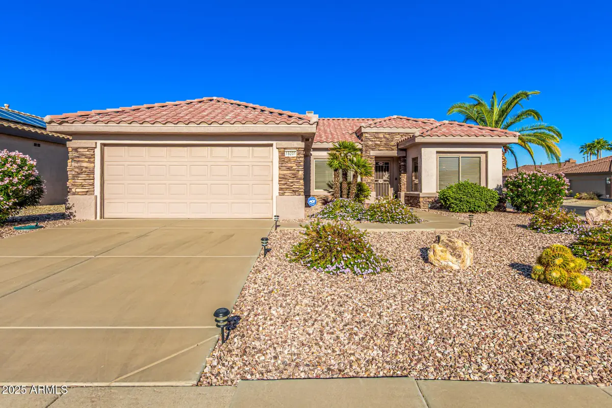 18201 N Avalon Lane, Surprise, AZ 85374 - Image #1
