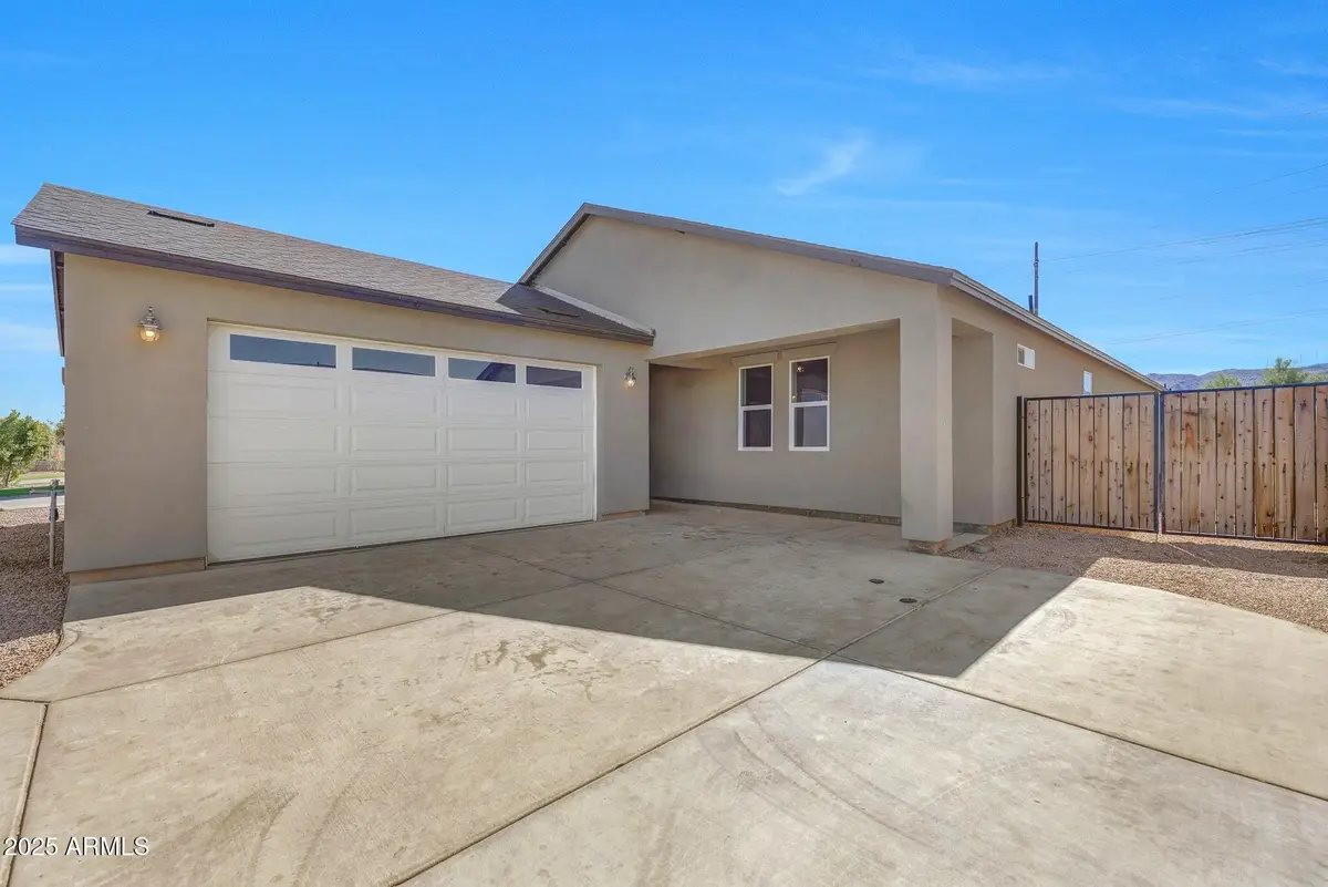 913 E Fremont Road #1, Phoenix, AZ 85042 - Image #1