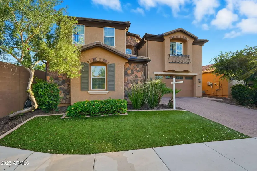 617 W Cantebria Drive, Gilbert, AZ 85233 - Image #2