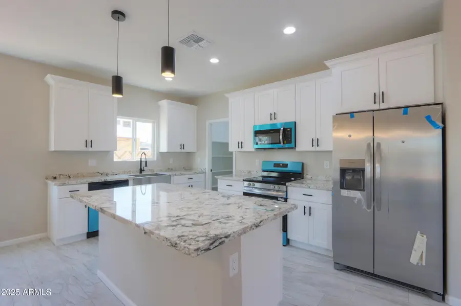 233 E Cedar Avenue, Casa Grande, AZ 85122 - Image #2