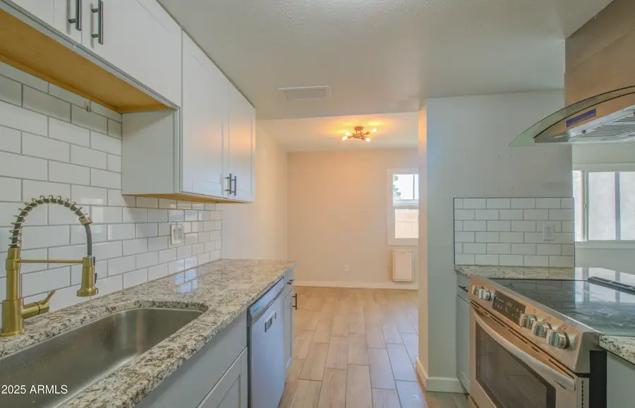 8213 N 33rd Lane, Phoenix, AZ 85051 - Image #2