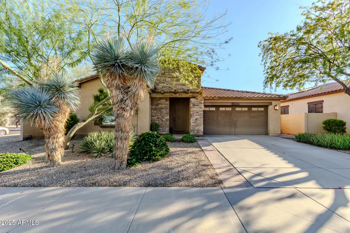 18209 W Paseo Way, Goodyear, AZ 85338 - Image #1