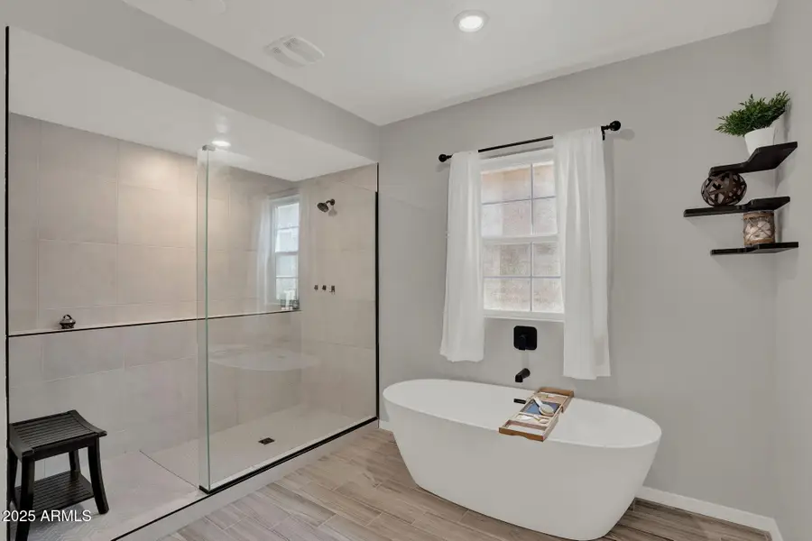 239 E Balsam Drive, Chandler, AZ 85286 - Image #3