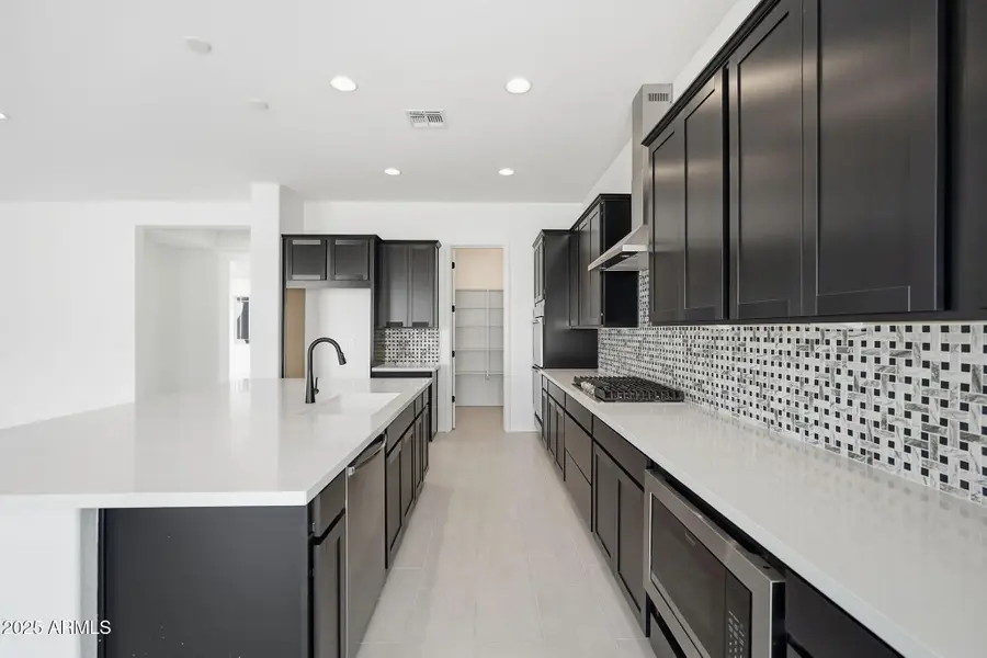 20272 W Mulberry Drive, Buckeye, AZ 85396 - Image #2