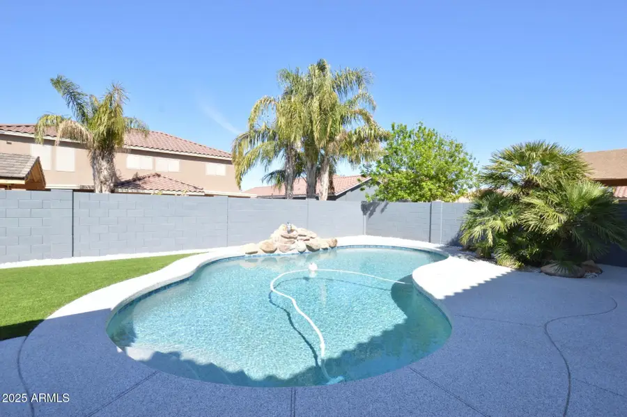 2812 W Sunshine Butte Drive, San Tan Valley, AZ 85144 - Image #3