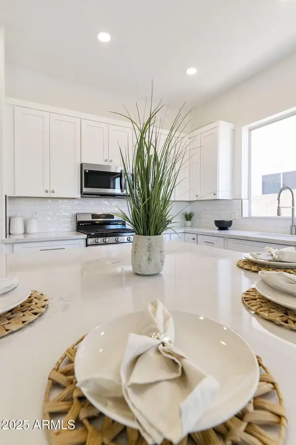 710 W Cherrywood Drive, Chandler, AZ 85248