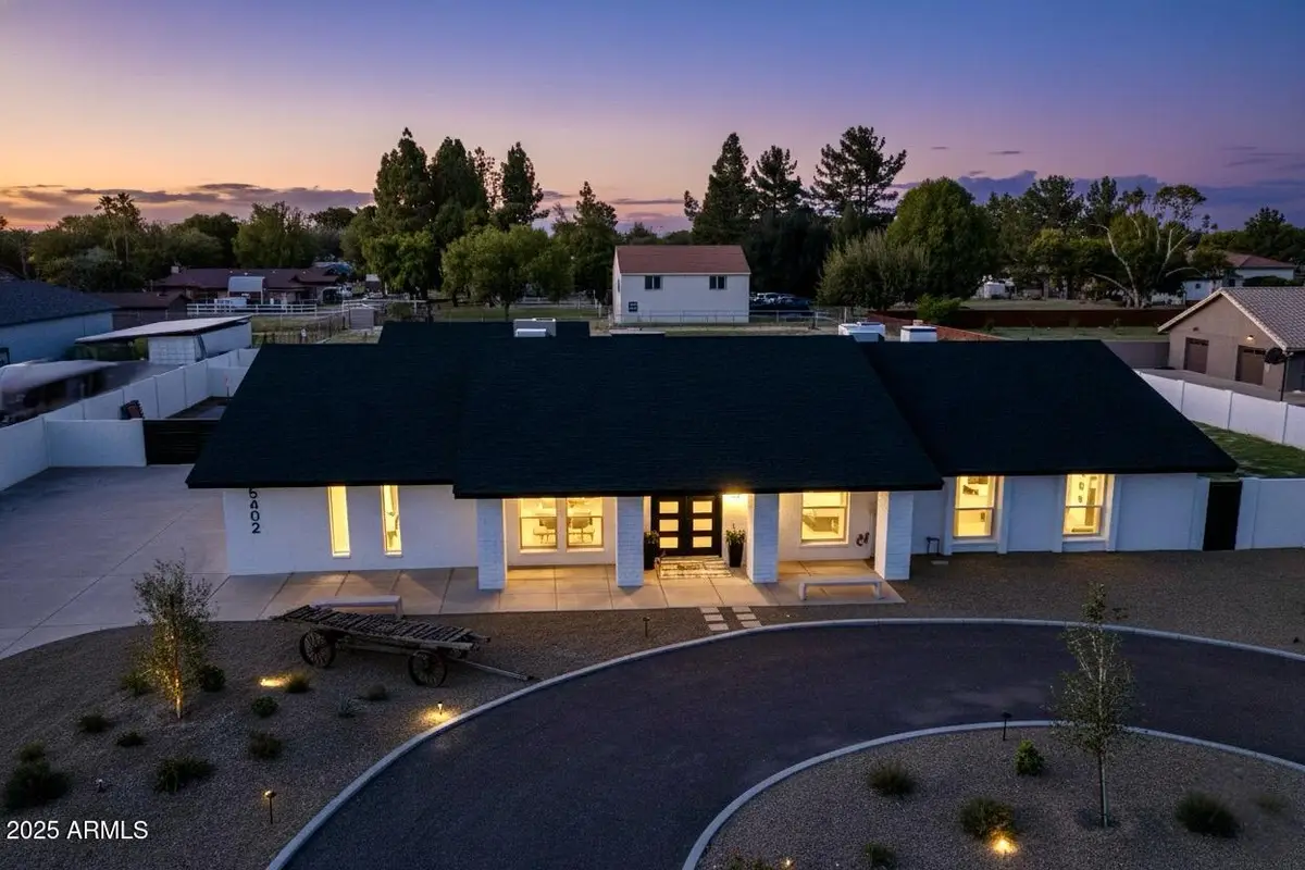 5402 W Olney Avenue, Laveen, AZ 85339 - Image #1