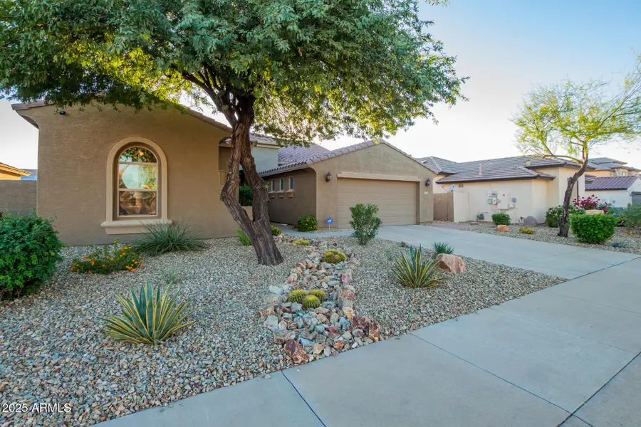 18115 W Desert View Lane, Goodyear, AZ 85338 - Image #2