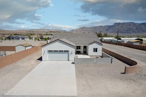 880 N Coyote Drive, Littlefield, AZ 86432