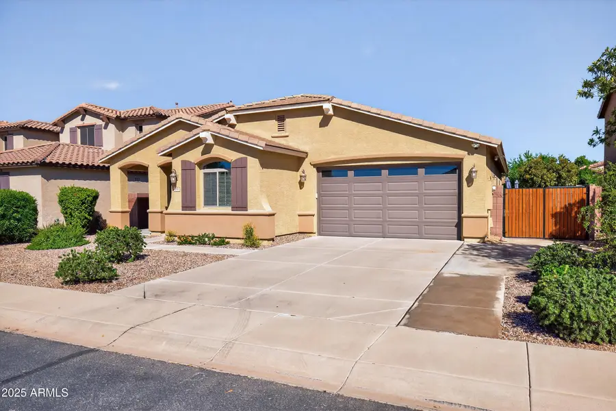 690 W Dragon Tree Avenue, Queen Creek, AZ 85140 - Image #3