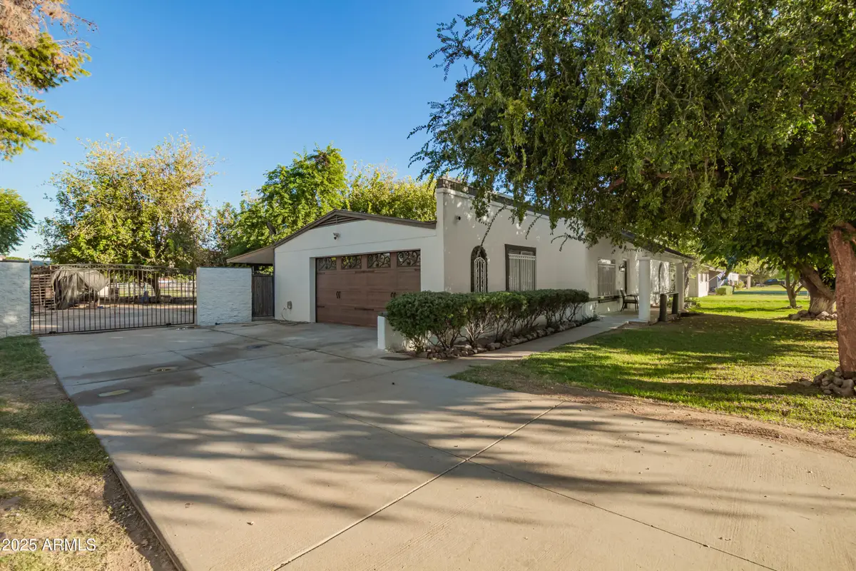 905 N Alzora Way, Tolleson, AZ 85353 - Image #1