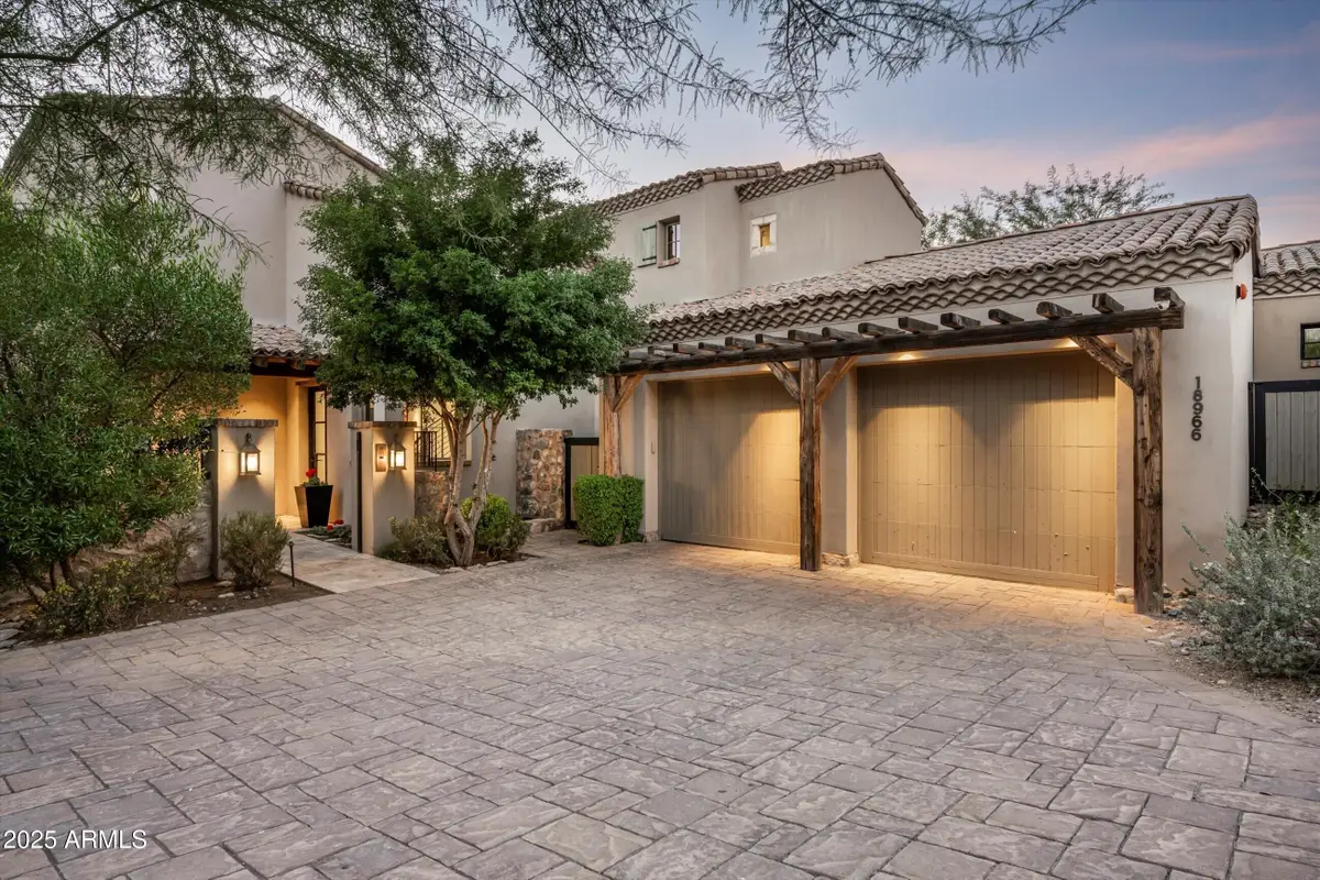 18966 N Silverleaf Drive, Scottsdale, AZ 85255 - Image #1