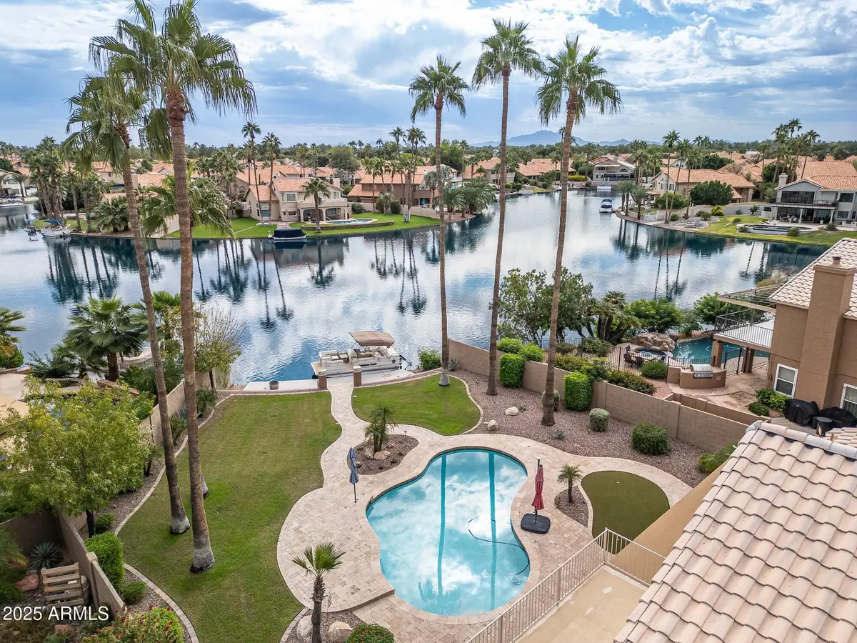 919 S Paradise Drive, Gilbert, AZ 85233 - Image #1