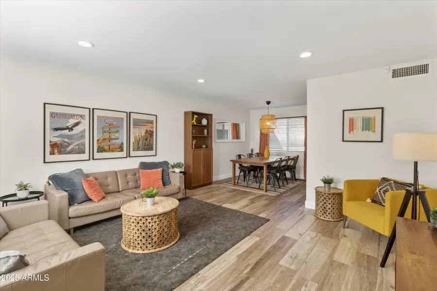 8206 E Orange Blossom Lane, Scottsdale, AZ 85250 - Image #2