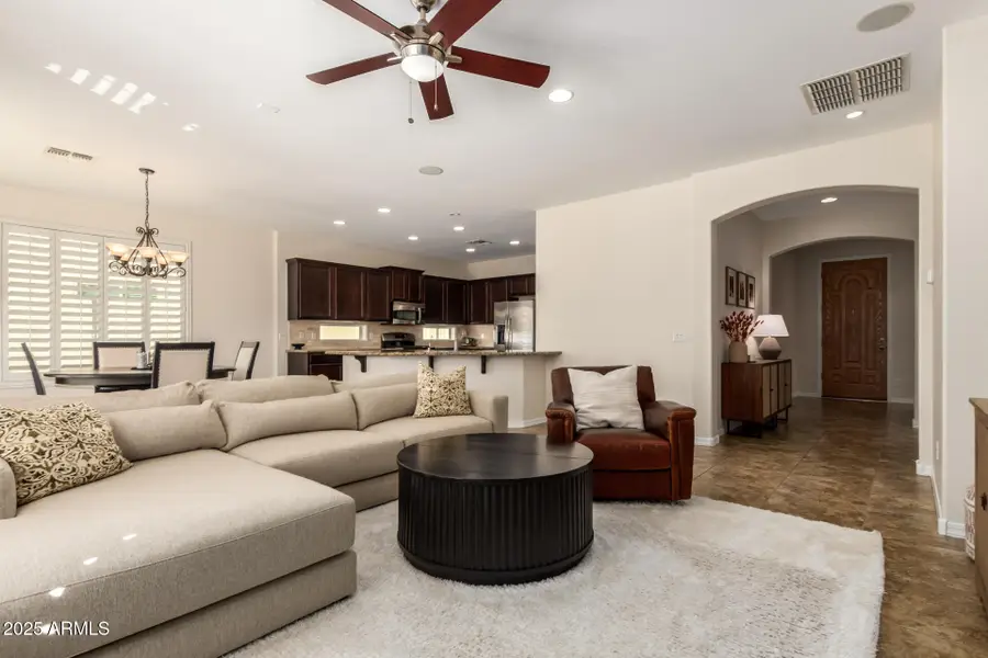 443 W Lantana Place, Chandler, AZ 85248 - Image #2