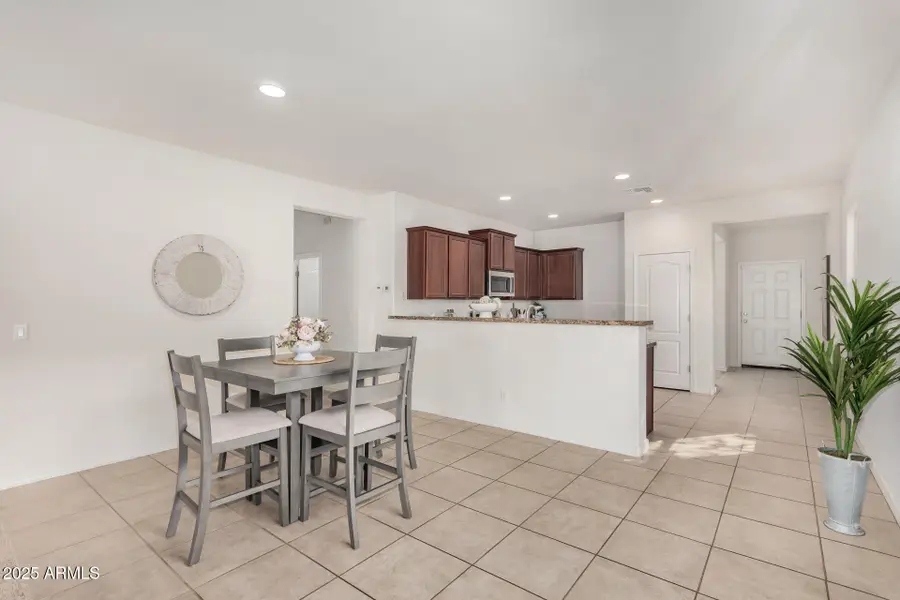 25424 W Carson Drive, Buckeye, AZ 85326 - Image #3