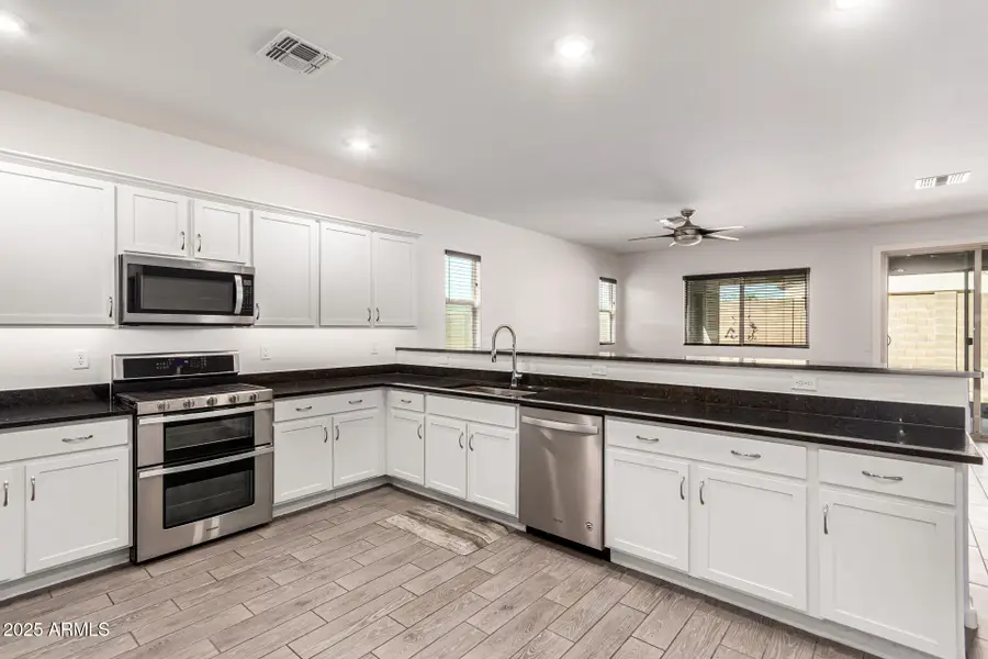 17466 W Echo Lane, Waddell, AZ 85355 - Image #3