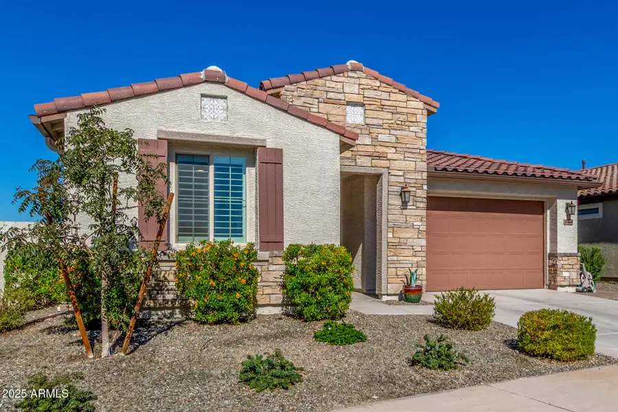 17864 W Thistle Landing Drive, Goodyear, AZ 85338 - Image #2