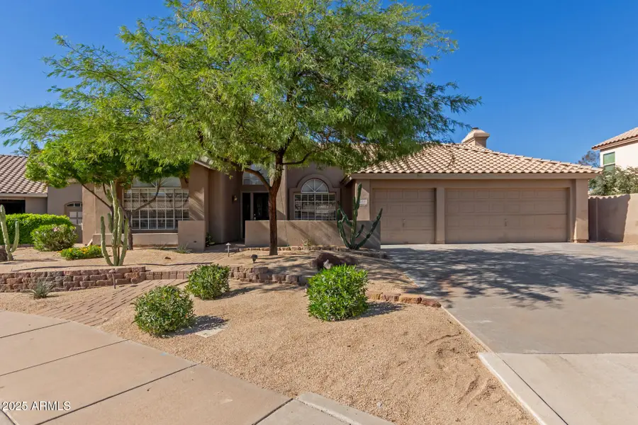 810 N Los Altos Drive, Chandler, AZ 85224 - Image #2