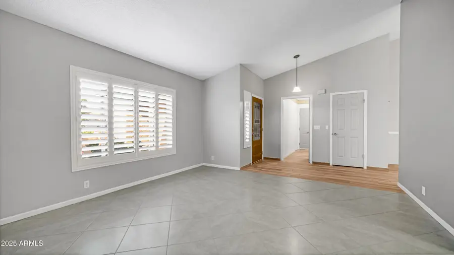 7608 W Dahlia Drive, Peoria, AZ 85381 - Image #2